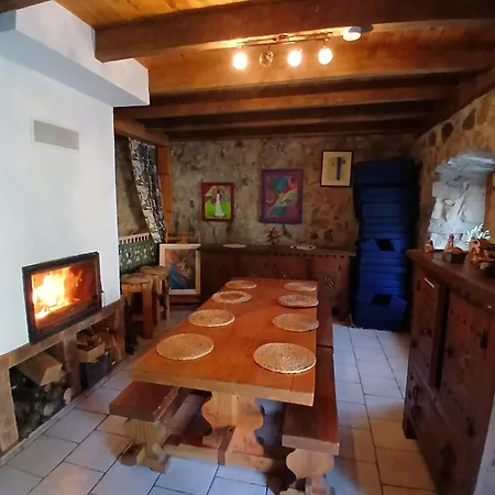 Holiday home 12 Personnes En Pleine Nature Bain, Sauna, Kota Laussonne