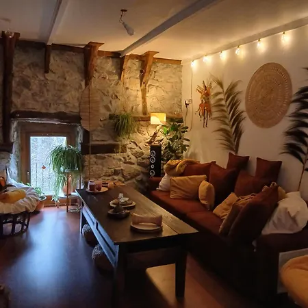 Insolite 12 Personnes Bain Nordique Et Sauna En Pleine Nature Holiday home *