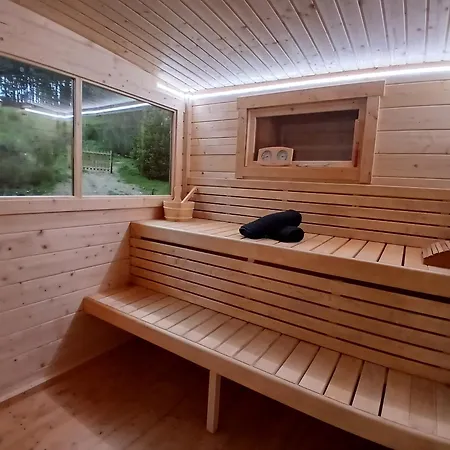 Insolite 12 Personnes Bain Nordique Et Sauna En Pleine Nature Ferienhaus Laussonne